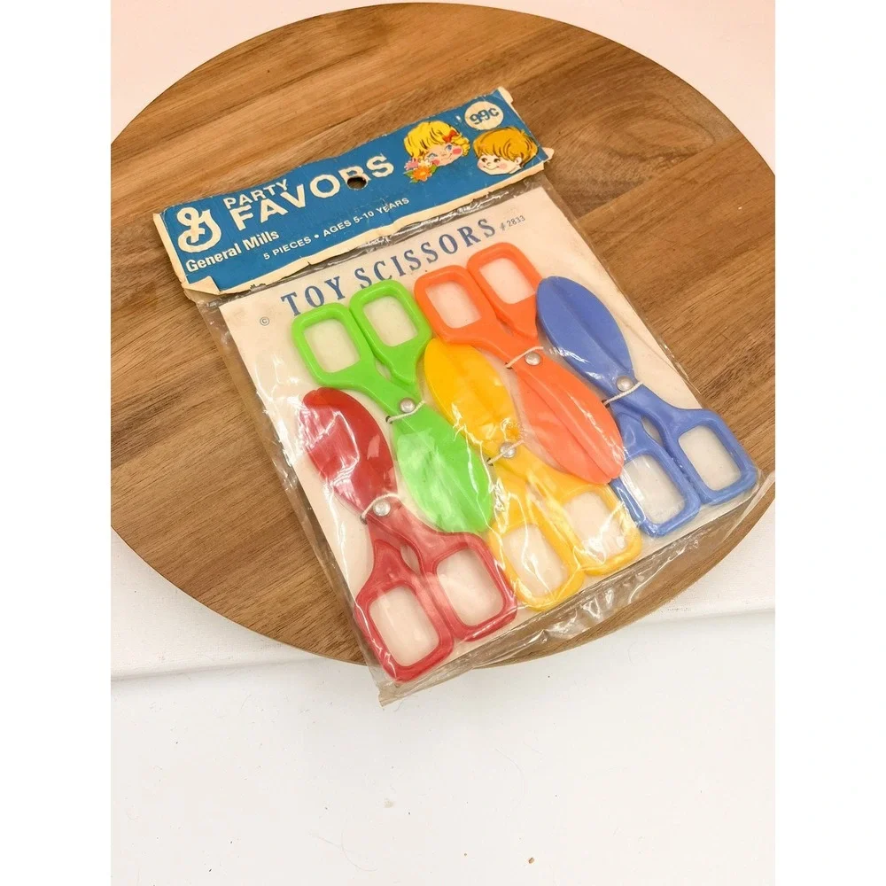 Sealed Vintage General Mills Toy Scissors‎ Party Favors - 1960s